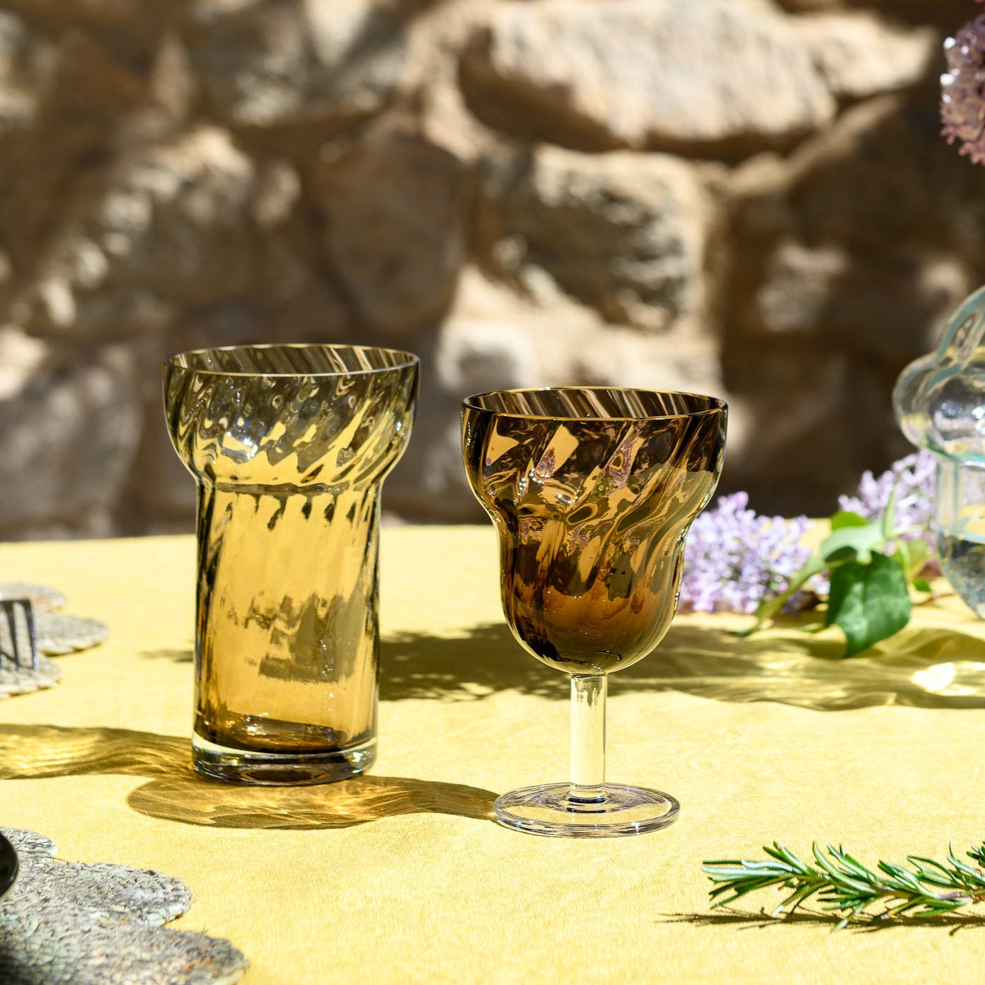 Parasol, verres à vin