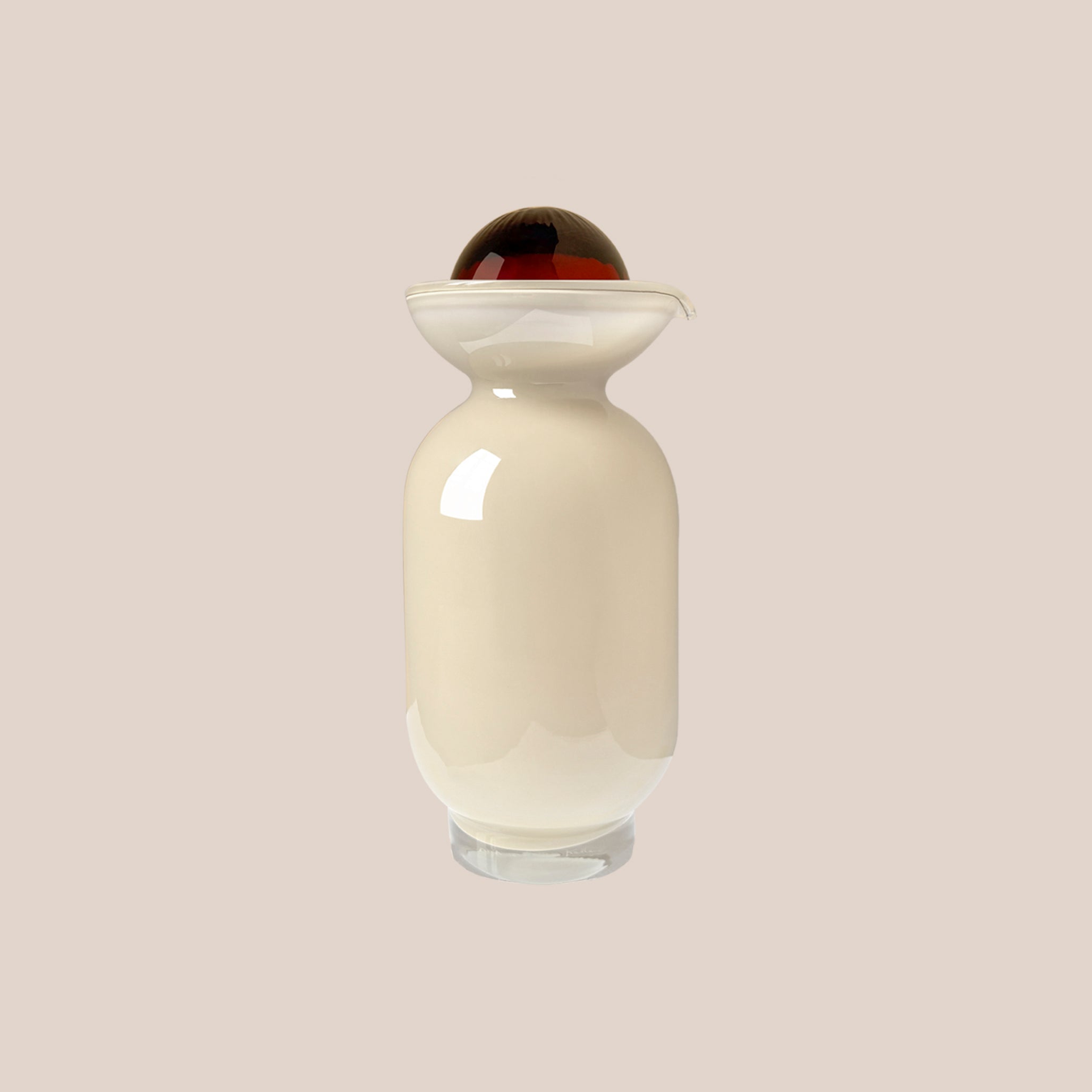 Niolon, jug