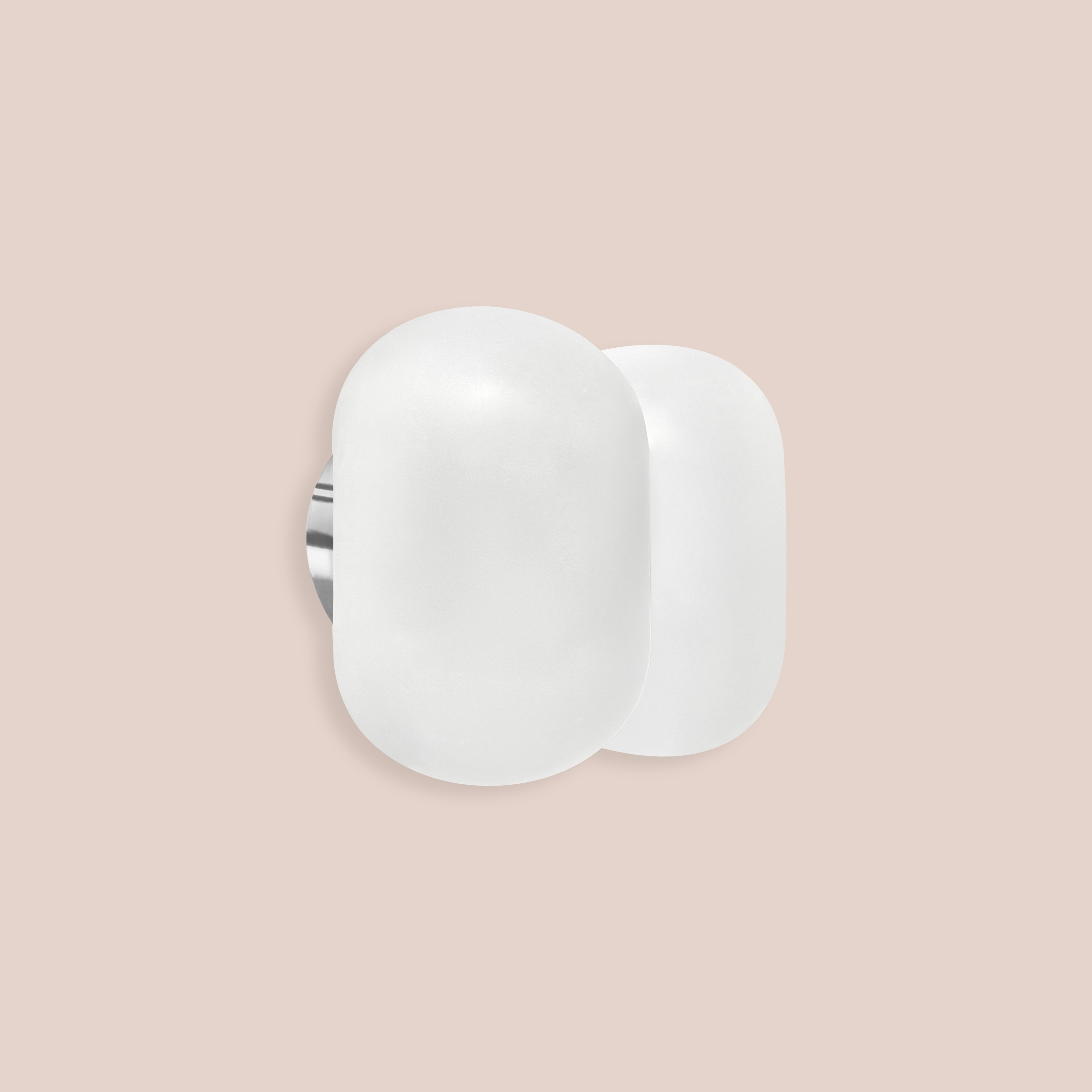 Poutou, wall light