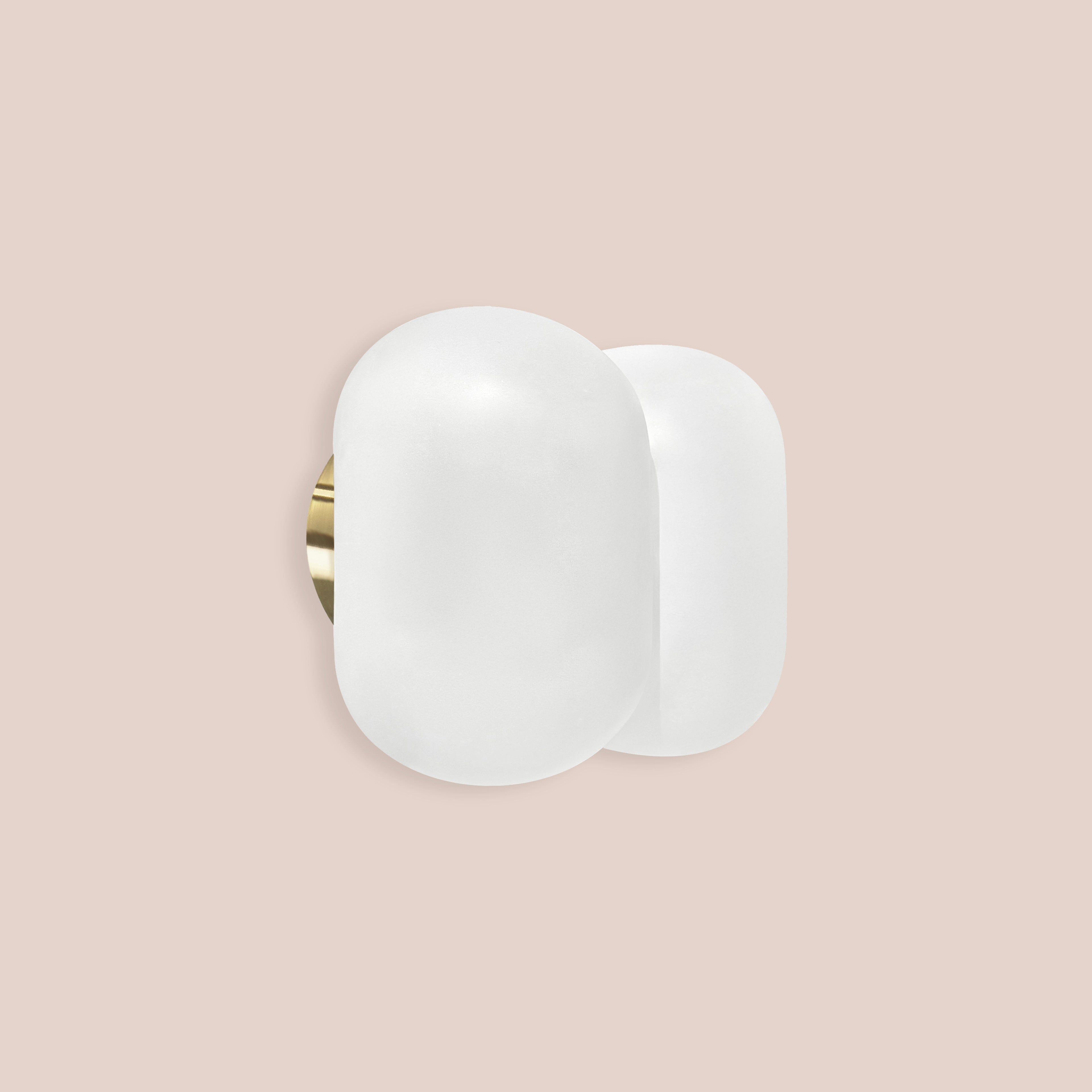 Poutou, wall light