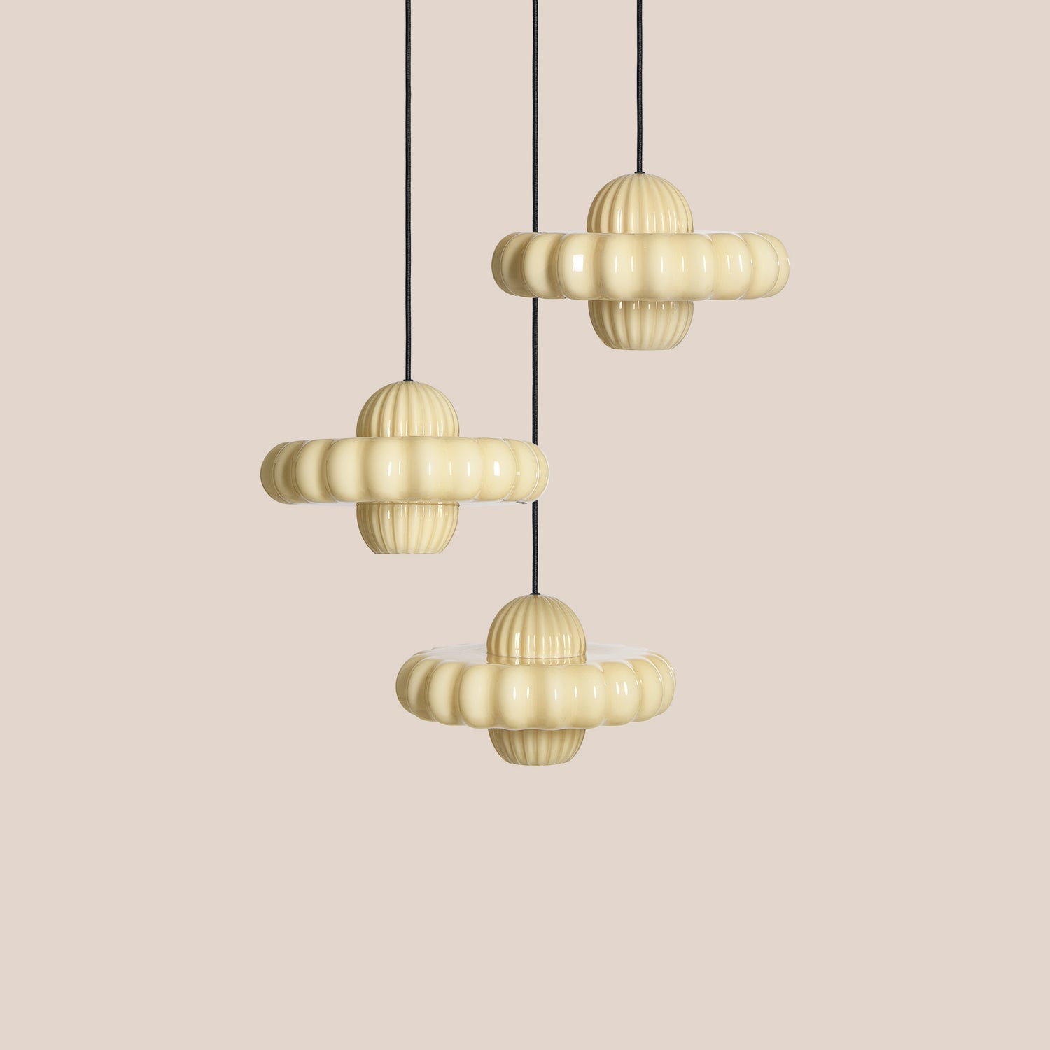 Toupi, lustre trio