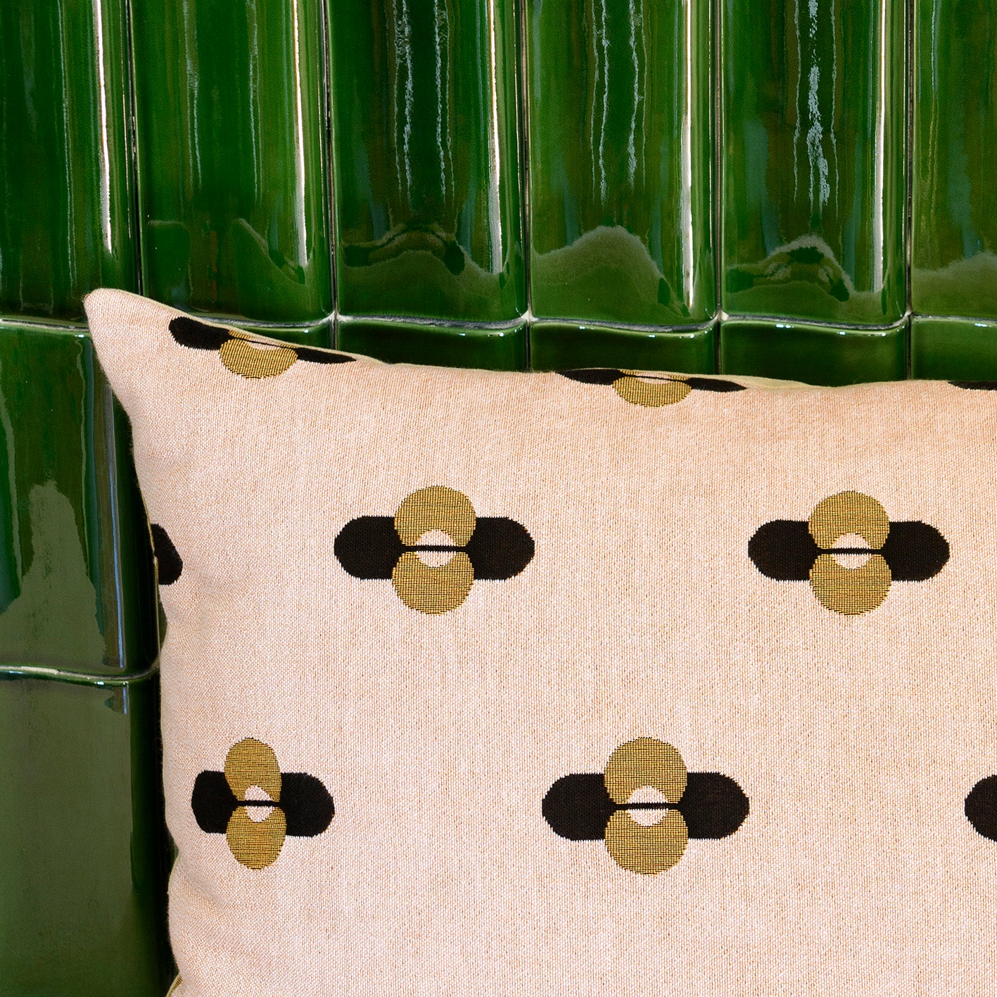 Abiho, cushion - 75x48cm