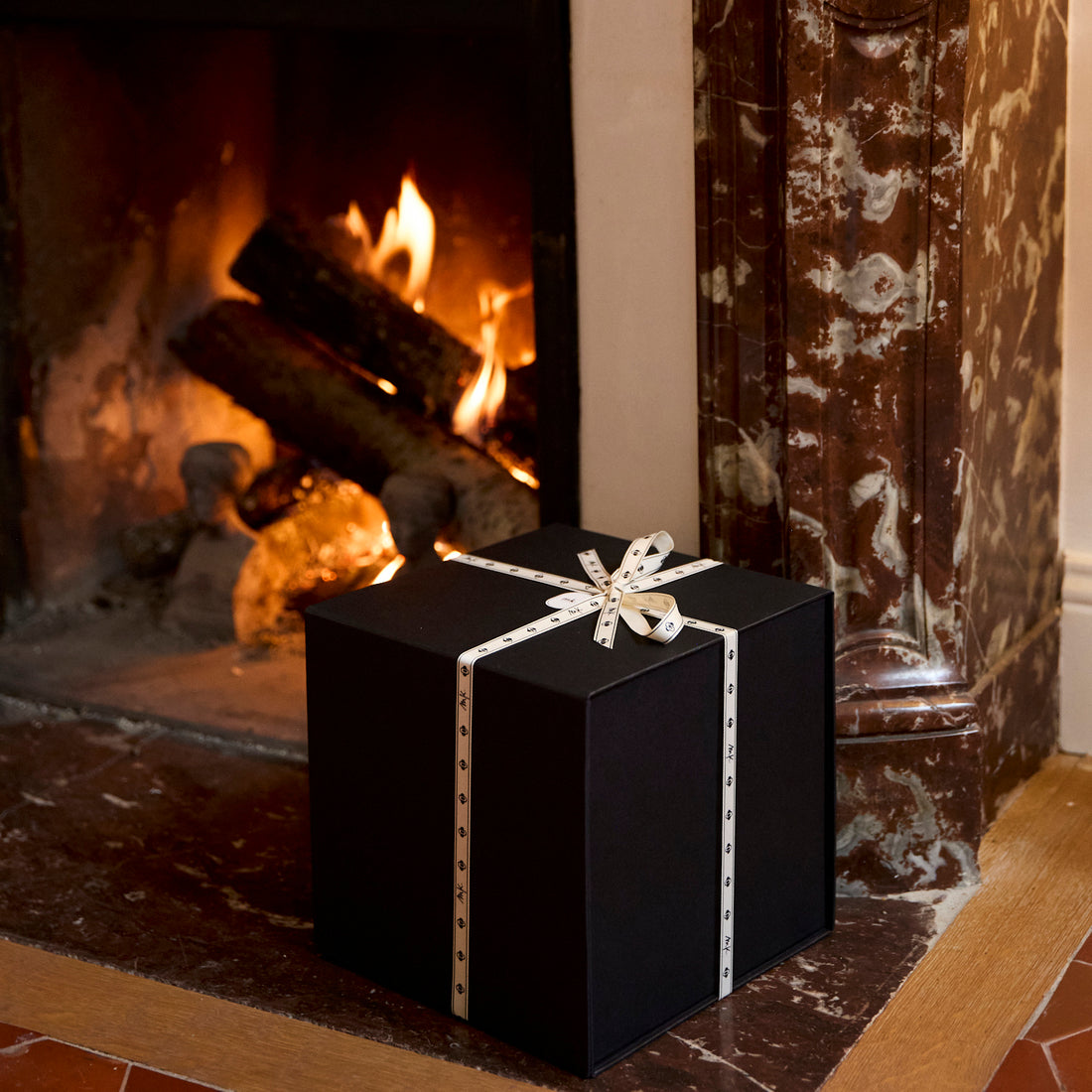 Gift box, large model