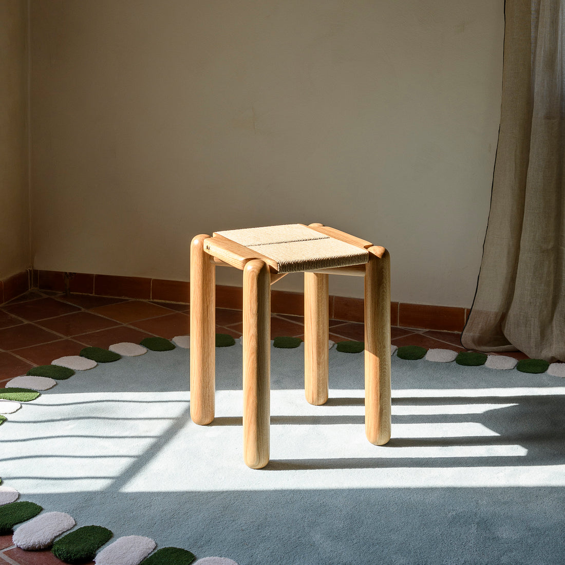 Mirèio, stool
