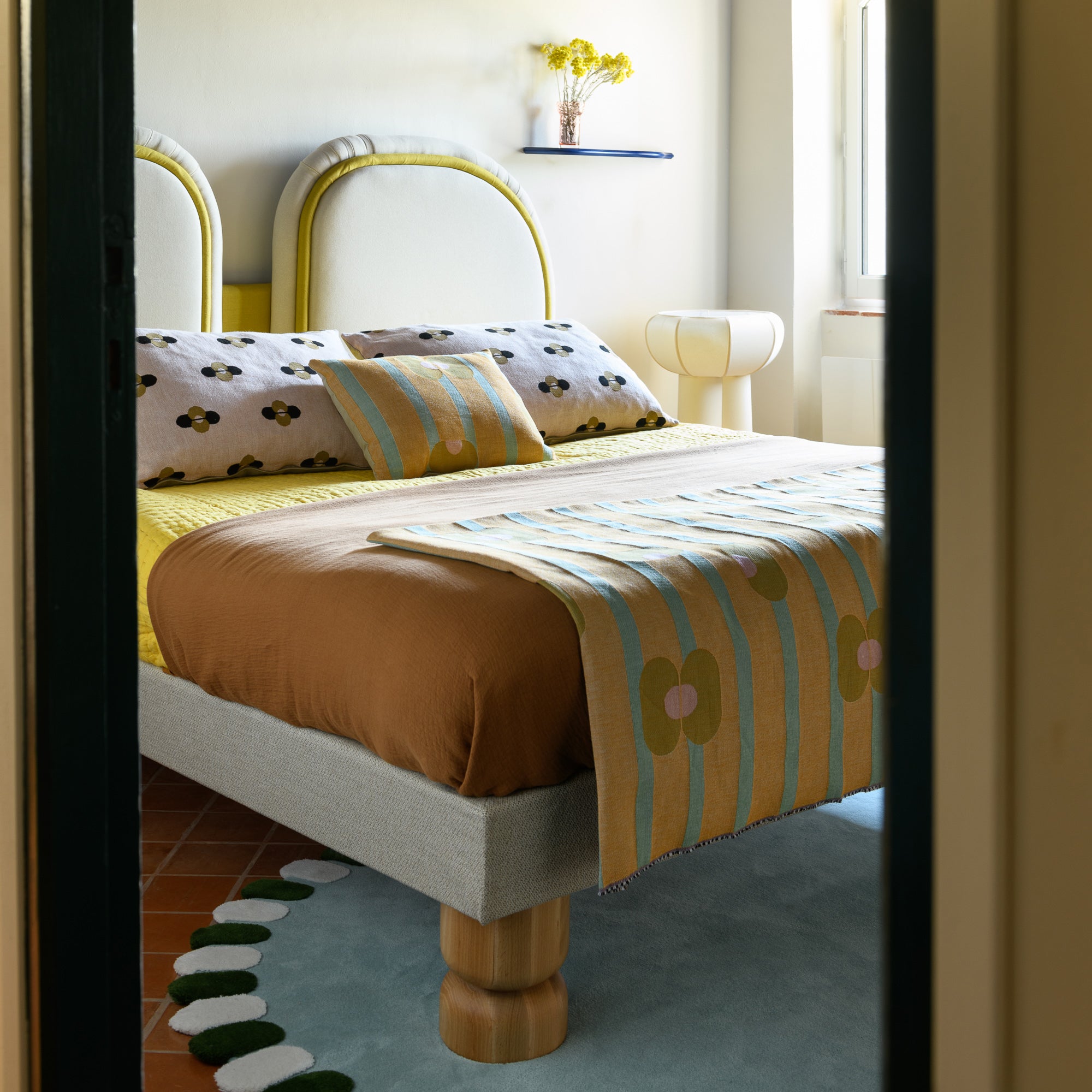 Box spring and legs, Margaux Keller x André Renault
