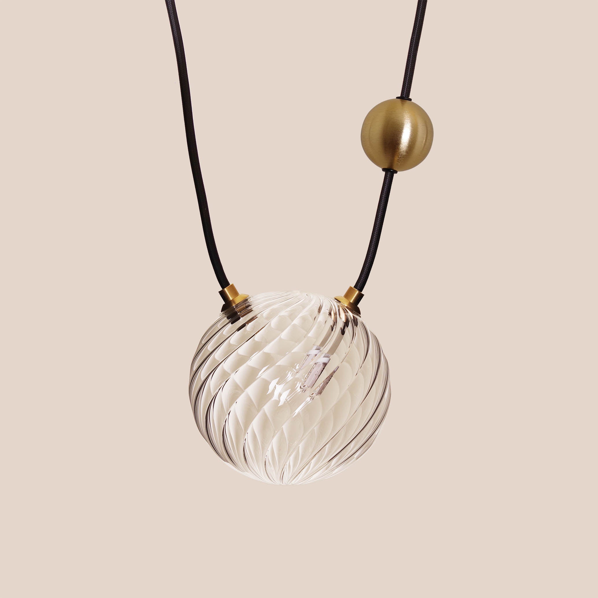 Beloio, suspension lumineuse