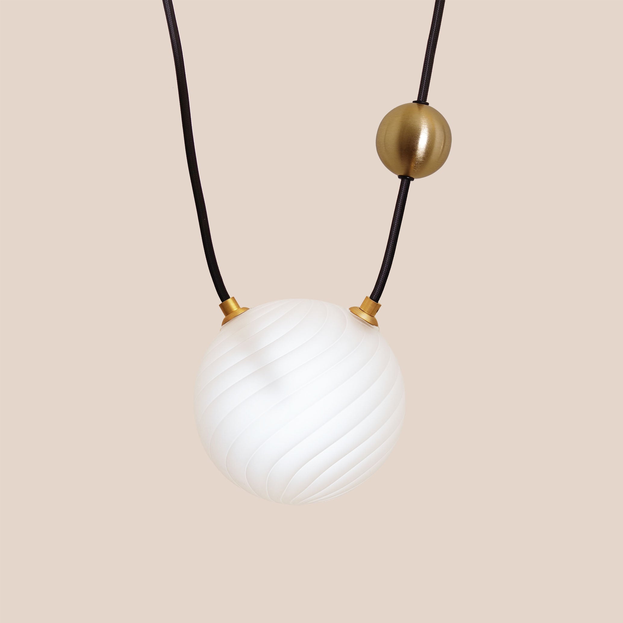 Beloio, suspension lumineuse