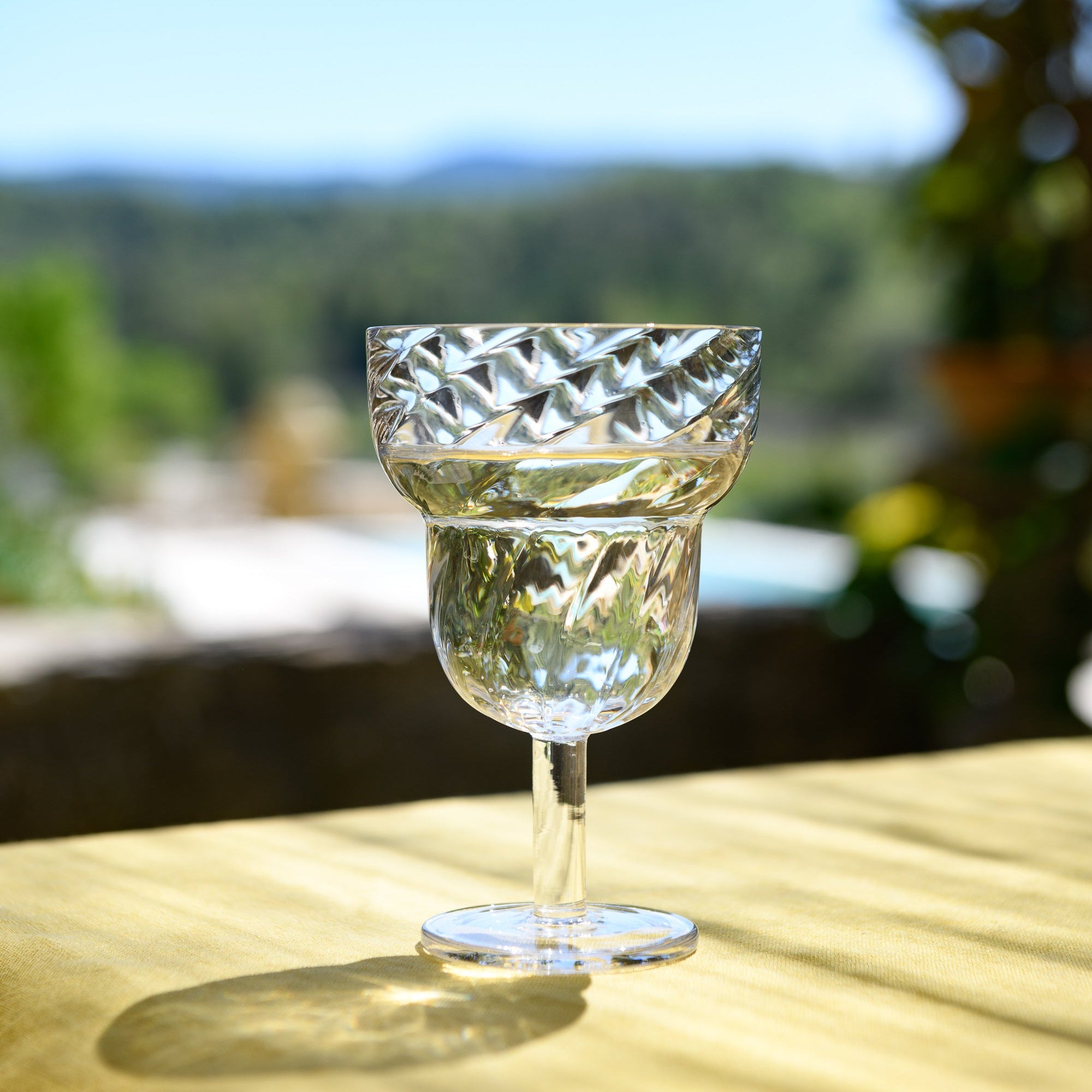 Parasol, verres à vin