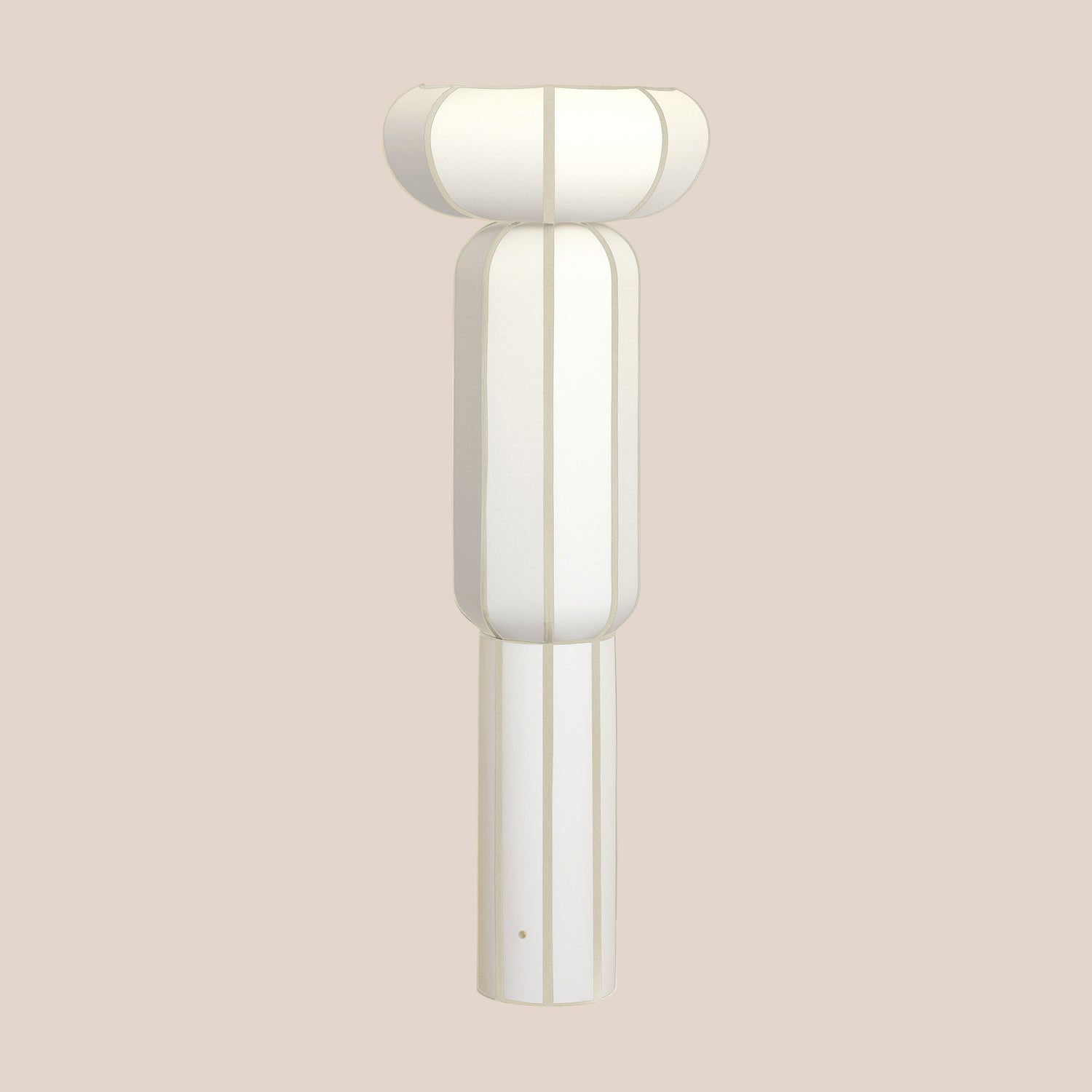 Augustine, lampadaire