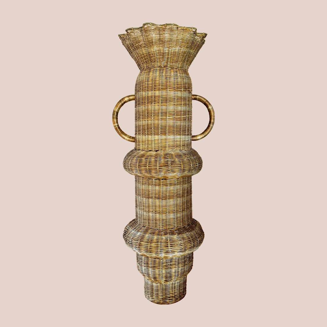 Lili, wicker totem sculpture