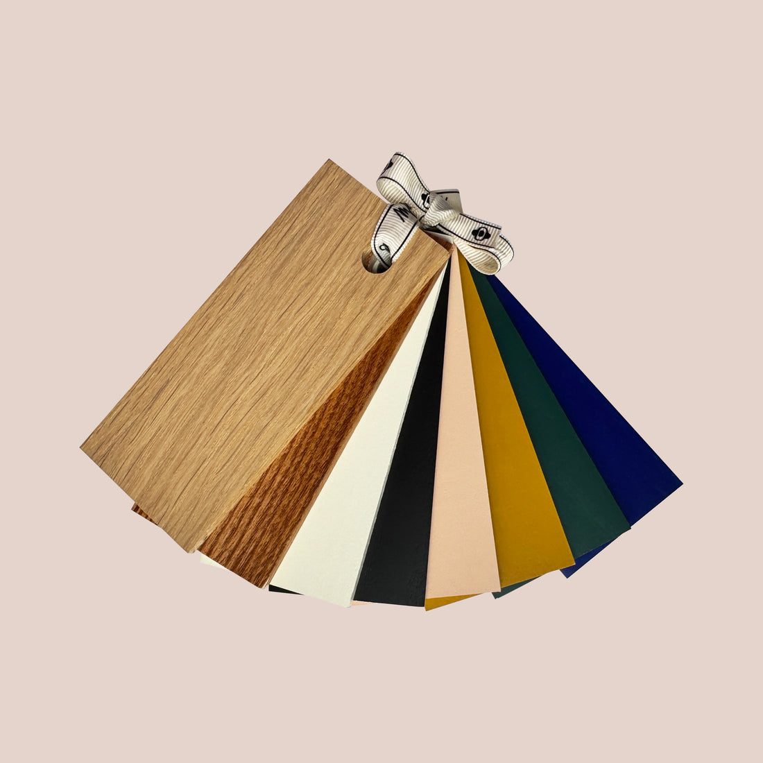 Échantillons, nuancier mobilier satiné