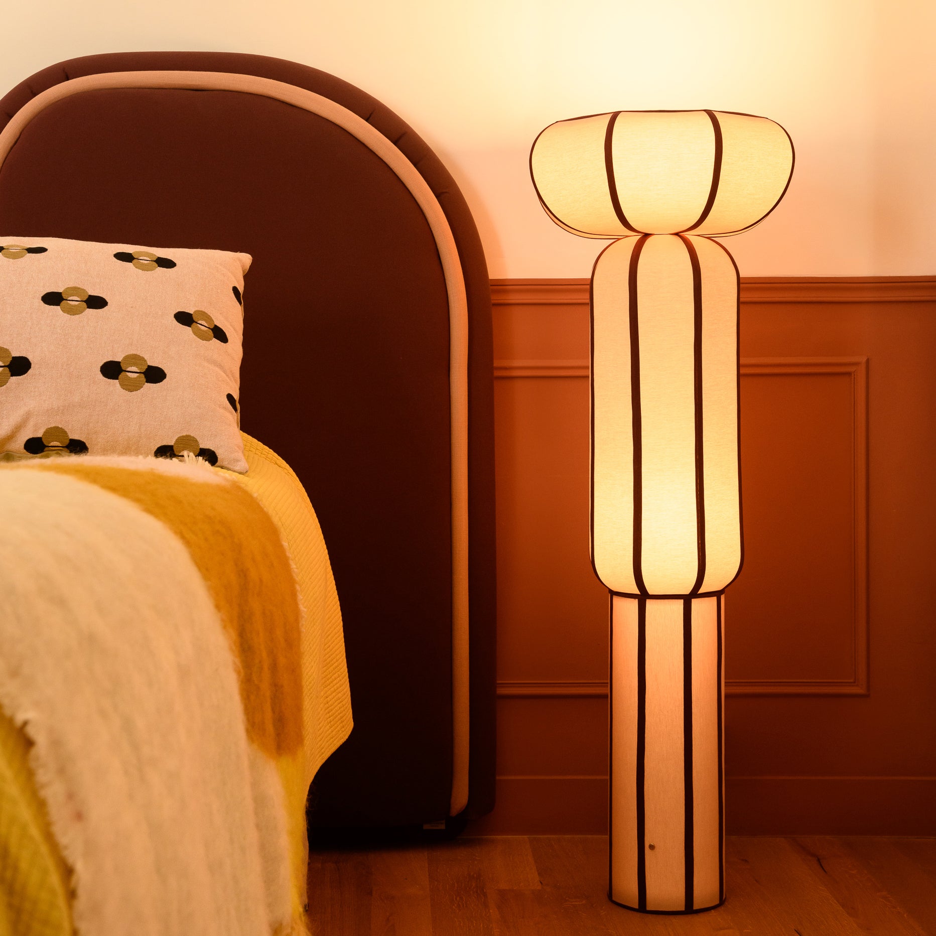 Augustine, lampadaire