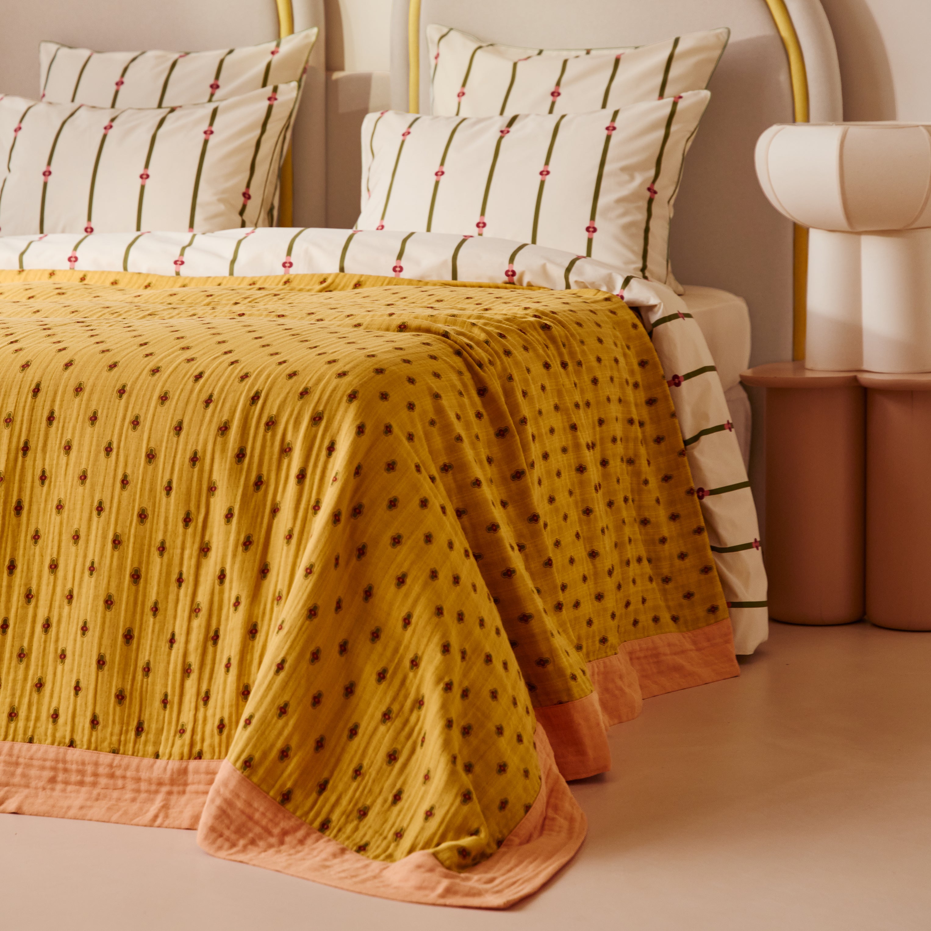 Les immortelles, le couvre-lit