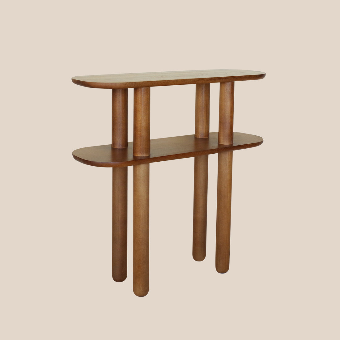 Pomègues, the console