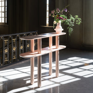 Pomègues, the console